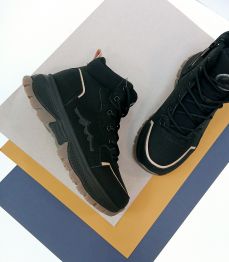 14859311-01BLACK