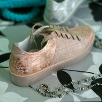 розовые кожаные кеды с рисунком Хмельницкий