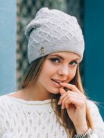 серая шапка с узором Харьков