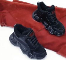 Зимние кроссовки на платформе в Киеве